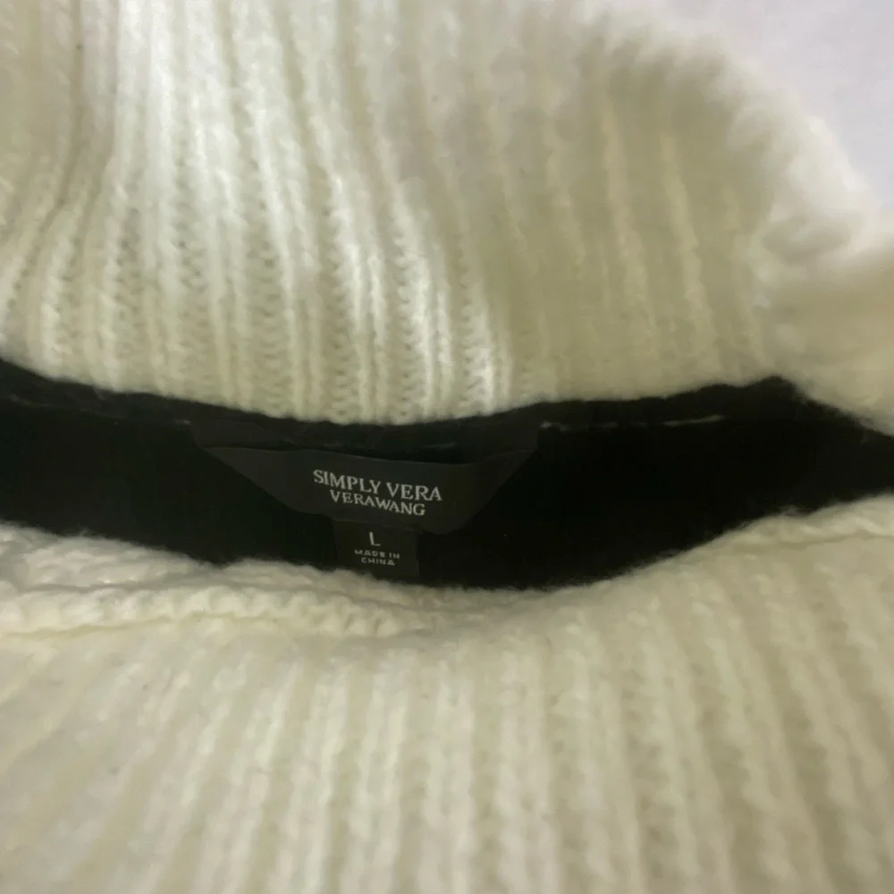 Color Block Sweater - Picture 3 of 3